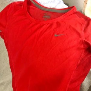 Nike Dri fit cap sleep top